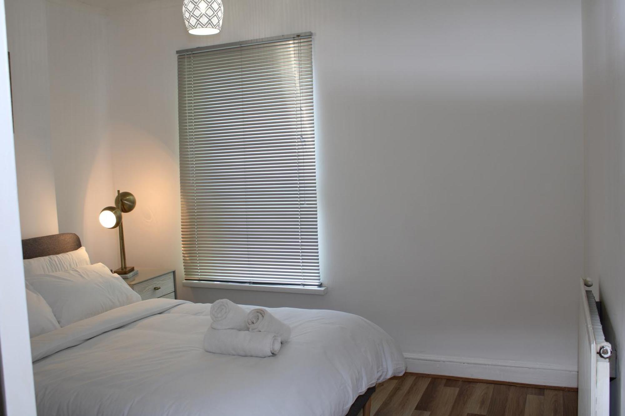 F2S Serviced Apartments 2Bedroom Terrace House With Free Wifi Netflix Suitable For Contractors Walking Distance To Train Station Дербі Екстер'єр фото