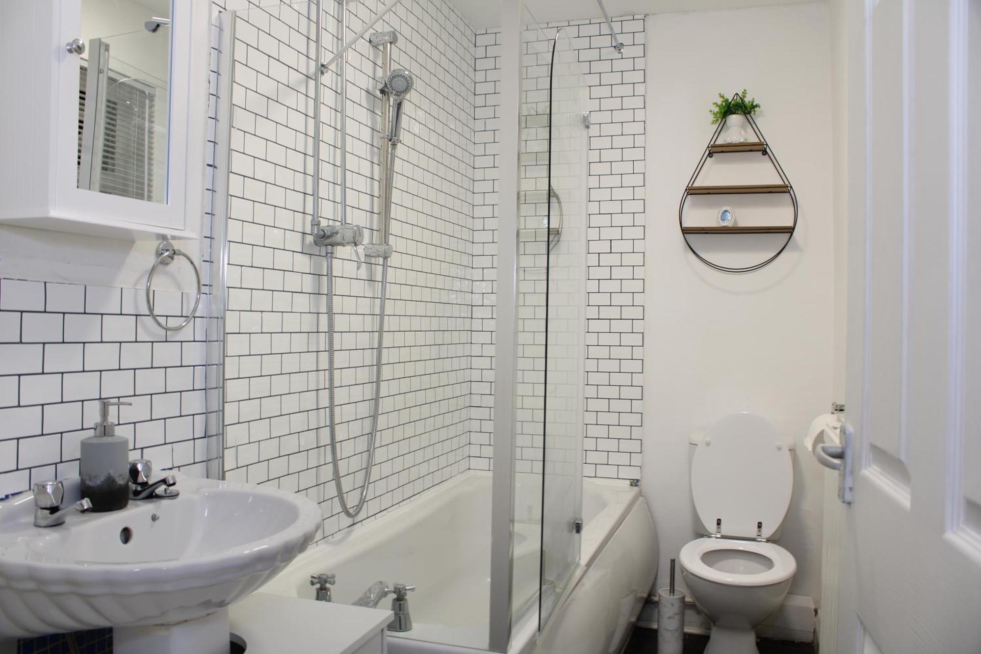 F2S Serviced Apartments 2Bedroom Terrace House With Free Wifi Netflix Suitable For Contractors Walking Distance To Train Station Дербі Екстер'єр фото