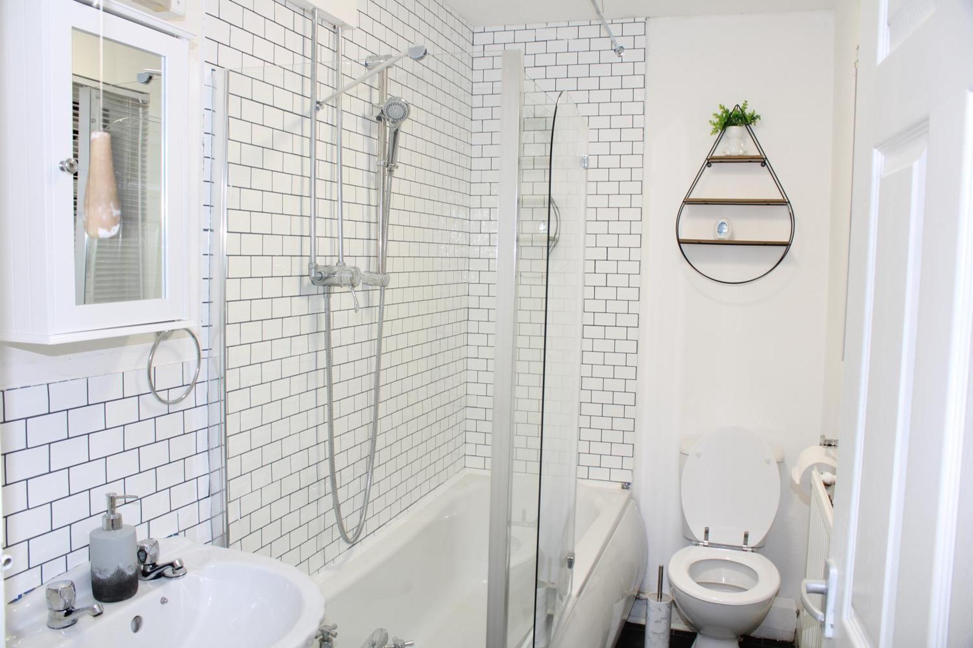 F2S Serviced Apartments 2Bedroom Terrace House With Free Wifi Netflix Suitable For Contractors Walking Distance To Train Station Дербі Екстер'єр фото